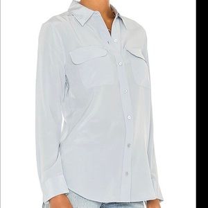 Equipment Slim Signature Blouse In Baby Blue